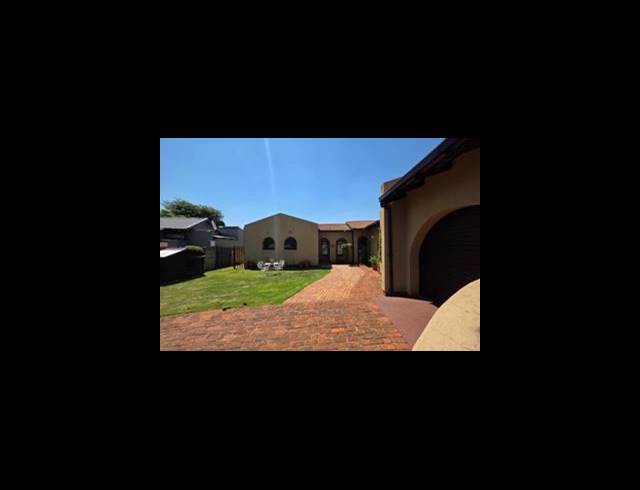 3 BEDROOM HOUSE FOR SALE IN DAWN PARK